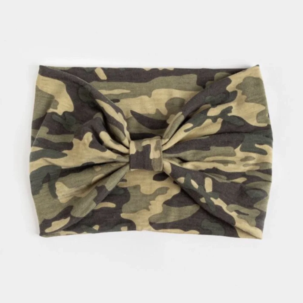 Francesca’s Green Camo Cotton Bandeau